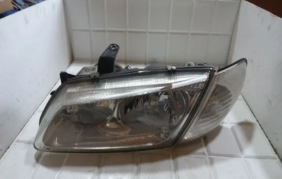 Nissan Almera N16 Headlight/headlamp 26060BN011 89003331