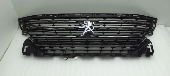 Peugeot 5008 II Front bumper upper radiator grill 9816501577 9816547777