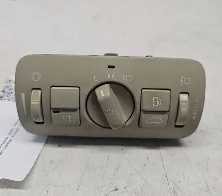Volvo V70 Light switch 30739421