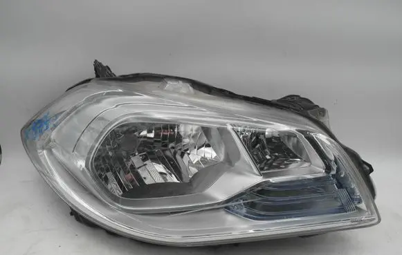 Suzuki SX4 S-Cross Headlight/headlamp 10017733 31102017