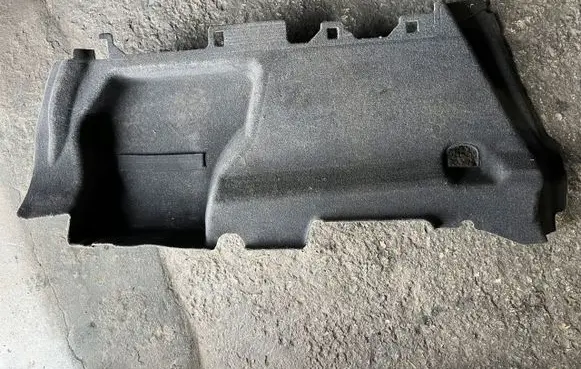 Ford Mondeo MK V Trunk/boot side trim panel braknumeruczci