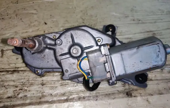 Mitsubishi Outlander Rear window wiper motor 1592005733