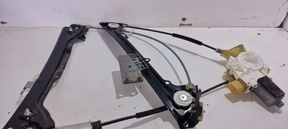 BMW 3 E90 E91 Sliding door window regulator with motor 7191118 7193456