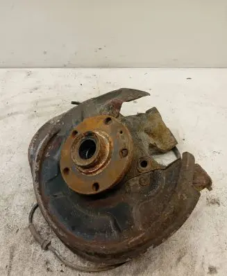 Audi A4 S4 B7 8E 8H Rear wheel hub spindle/knuckle 