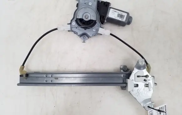 Nissan Qashqai Rear door manual window regulator 402191A
