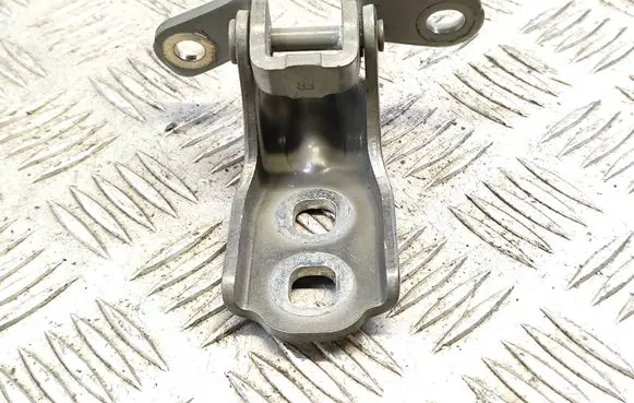 Opel Astra K Front door lower hinge 