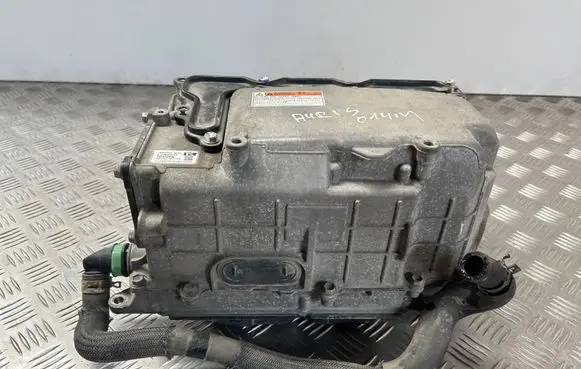 Toyota Auris E180 Voltage converter inverter G920047190