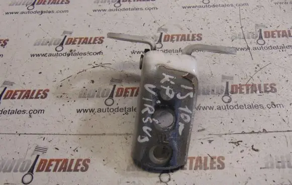 Lexus IS 220D-250-350 Front door upper hinge