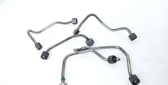 Citroen C3 Fuel injector supply line/pipe 