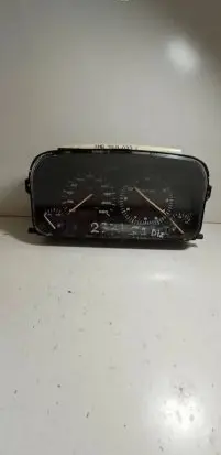 Volkswagen Golf III Speedometer (instrument cluster) 89652469 87001262