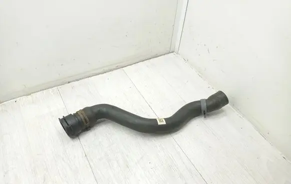 Audi A4 S4 B9 Engine coolant pipe/hose 8W0122101K MR149515