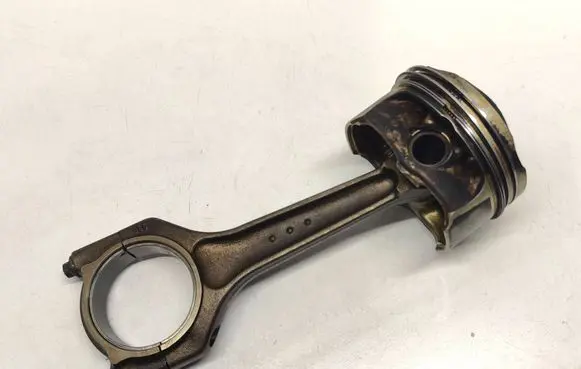 BMW 1 E81 E87 Piston with connecting rod 7533064
