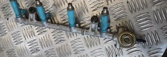 Toyota Yaris Fuel main line pipe