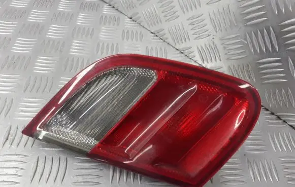 Mercedes-Benz E W210 Tailgate rear/tail lights A2088200564