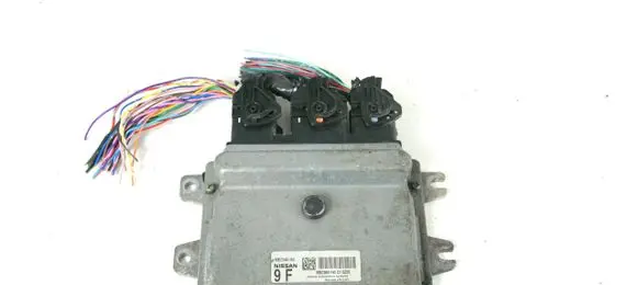 Nissan Juke I F15 Engine control unit/module ECU MEC940-160