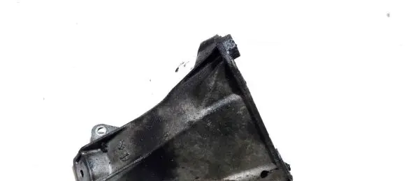 Audi A4 S4 B5 8D Engine mounting bracket 8D0199308L