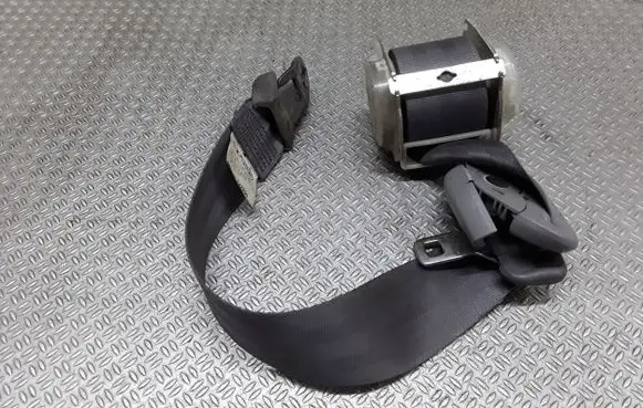 Toyota Previa (XR30, XR40) II Third row seat belt 7J2990