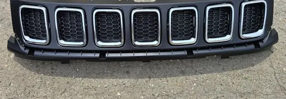 Jeep Compass Front grill 403135up86