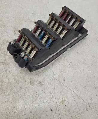 Mercedes-Benz E W124 Fuse module 1245402050