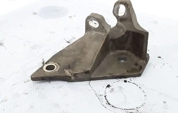 Opel Astra G Fuel pump bracket 