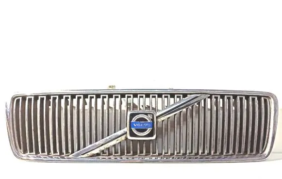 Volvo S80 Front bumper upper radiator grill