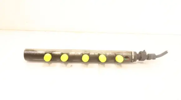 Fuel main line pipe