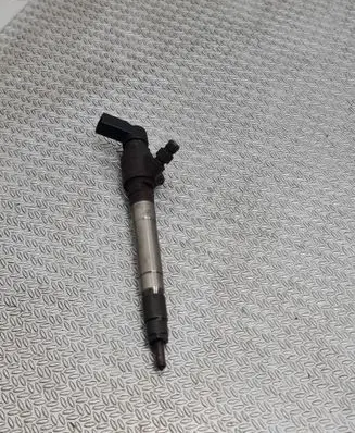 Fuel injector