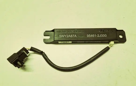 Hyundai Genesis Aerial antenna amplifier 5WY2A87A 954612J000