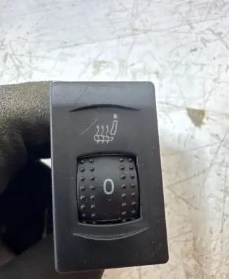 Volkswagen PASSAT B5.5 Seat heating switch 3B0963563D