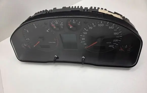 Audi A4 S4 B5 8D Speedometer (instrument cluster) 11000894207 8D0920931T