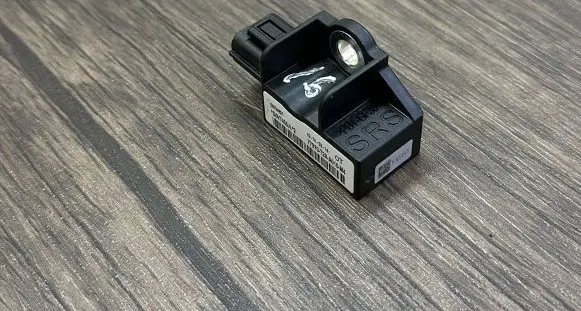 Honda CR-V Airbag deployment crash/impact sensor 77970T2AA010M4