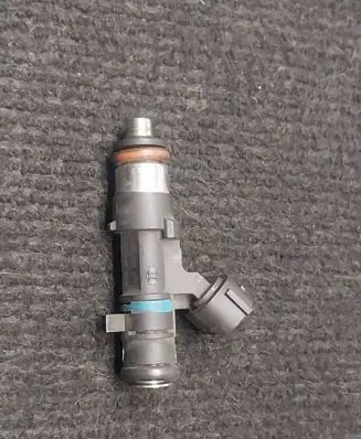 Volkswagen Caddy Fuel injector 06A906031CE