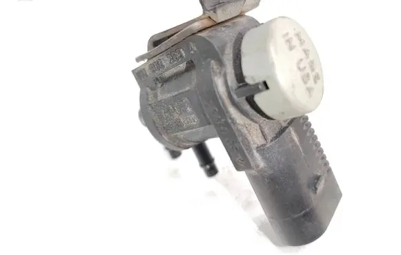 Volkswagen Touran I Turbo solenoid valve 1K0906283A 03G131529E 2089F