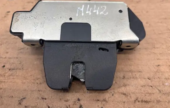 Peugeot 208 I Tailgate lock latch 9151487499H 2515C
