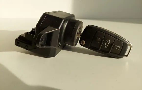 Audi A6 S6 C6 4F Ignition lock 4F0909131E