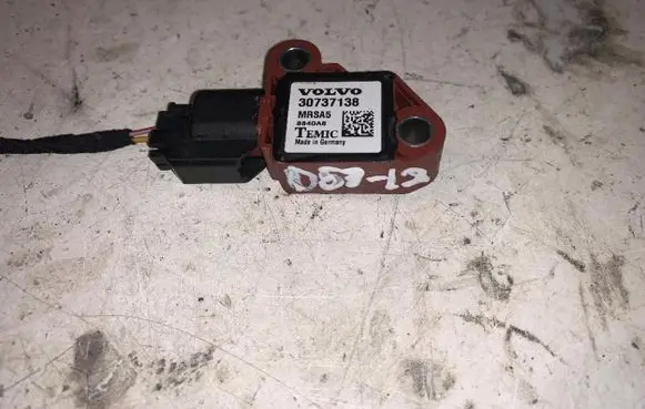 Volvo V50 Airbag deployment crash/impact sensor 30737138 D5712