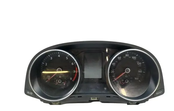Volkswagen PASSAT B8 Speedometer (instrument cluster) 561920971