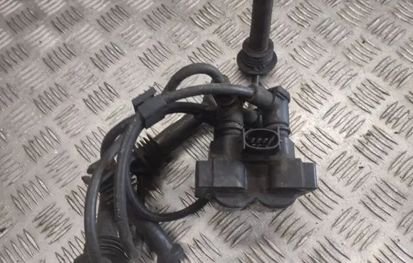 Ford Mondeo MK I High voltage ignition coil 