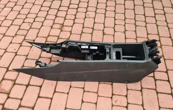Opel Insignia B Panel drawer/shelf pad 