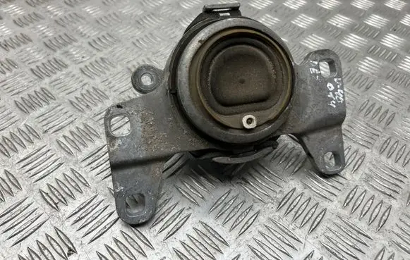 Volvo V40 Gearbox mount 