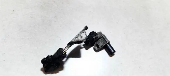 Camshaft position sensor