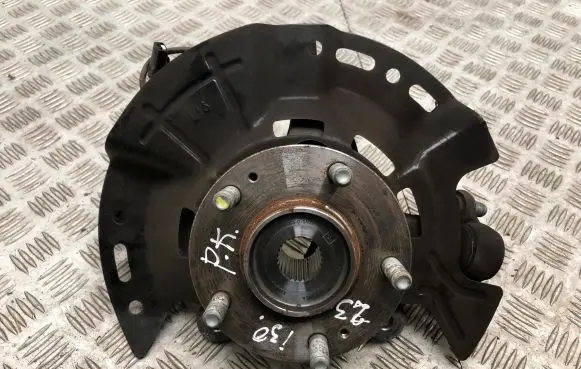 Hyundai i30 Front wheel hub
