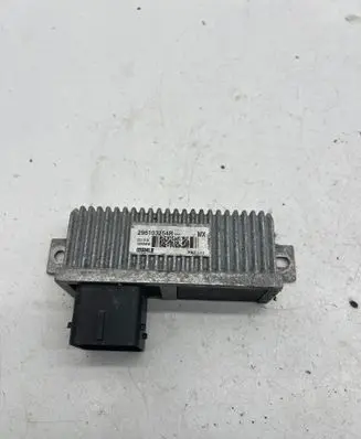 Renault Zoe Glow plug pre-heat relay 296103254R