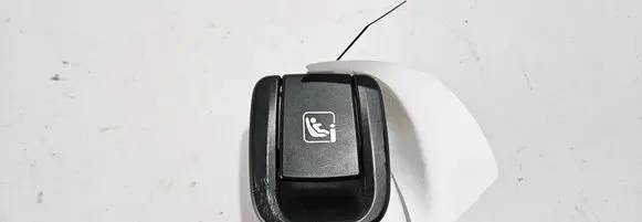 BMW 2 F45 ISOFIX cover 7300179