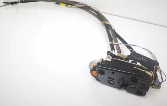 Mercedes-Benz Vaneo W414 Sliding door lock A4147300335 456208001001