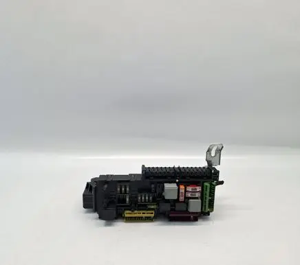 Mercedes-Benz C W204 Fuse box set A2049060105 A2049019602