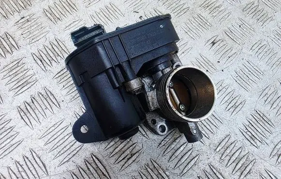 Peugeot 208 I Throttle valve 9673622380