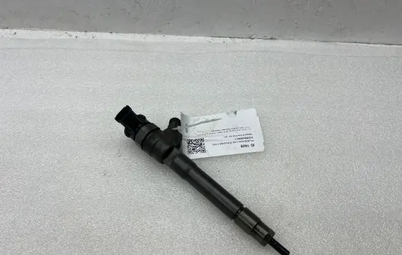 Nissan X-Trail T32 Fuel injector 0445110546