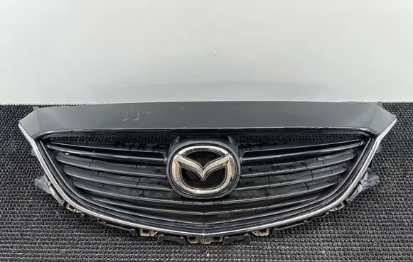 Mazda 6 Front bumper upper radiator grill GHP950712