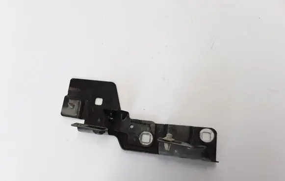 Renault Zoe Fender mounting bracket